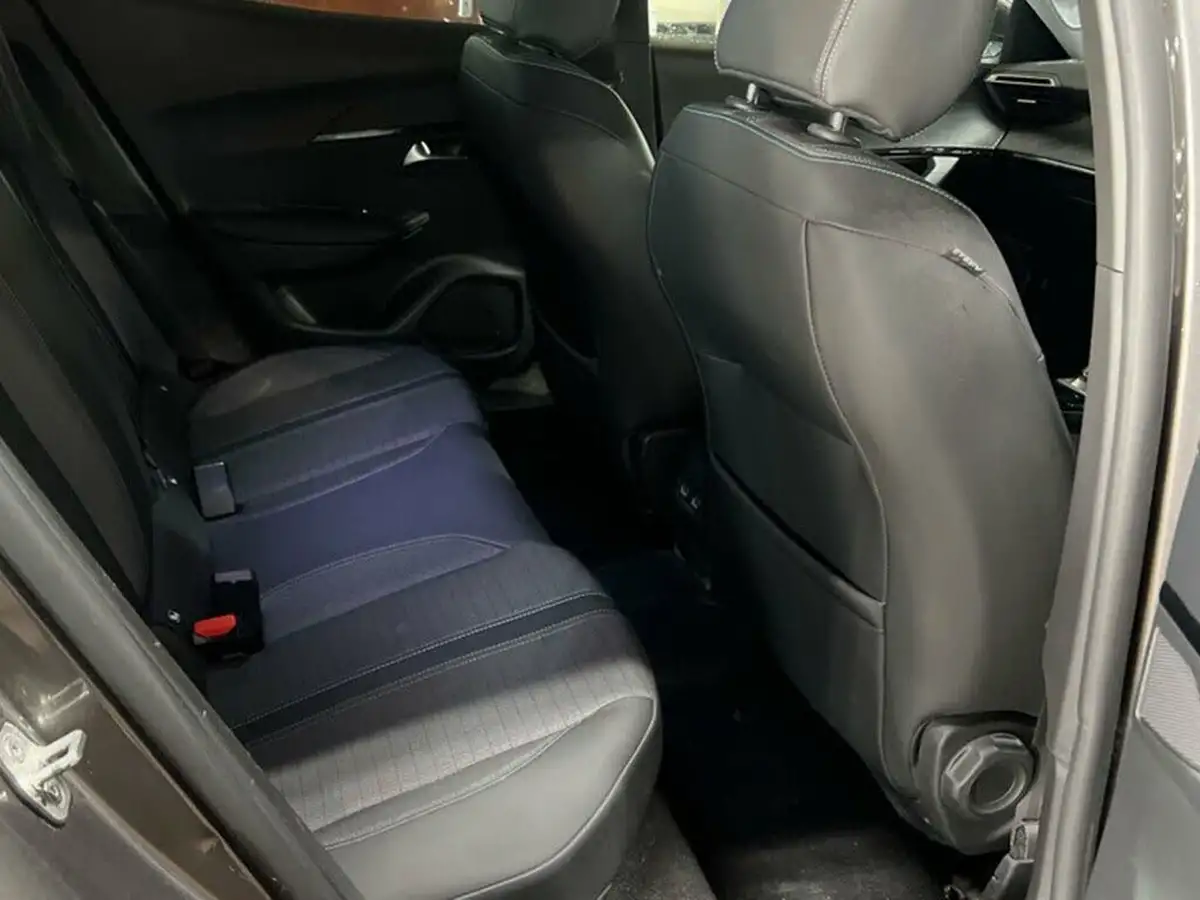 2022-peugeot-2008-suv-12-puretech-allure-premium-130bhp-eat8-big-4