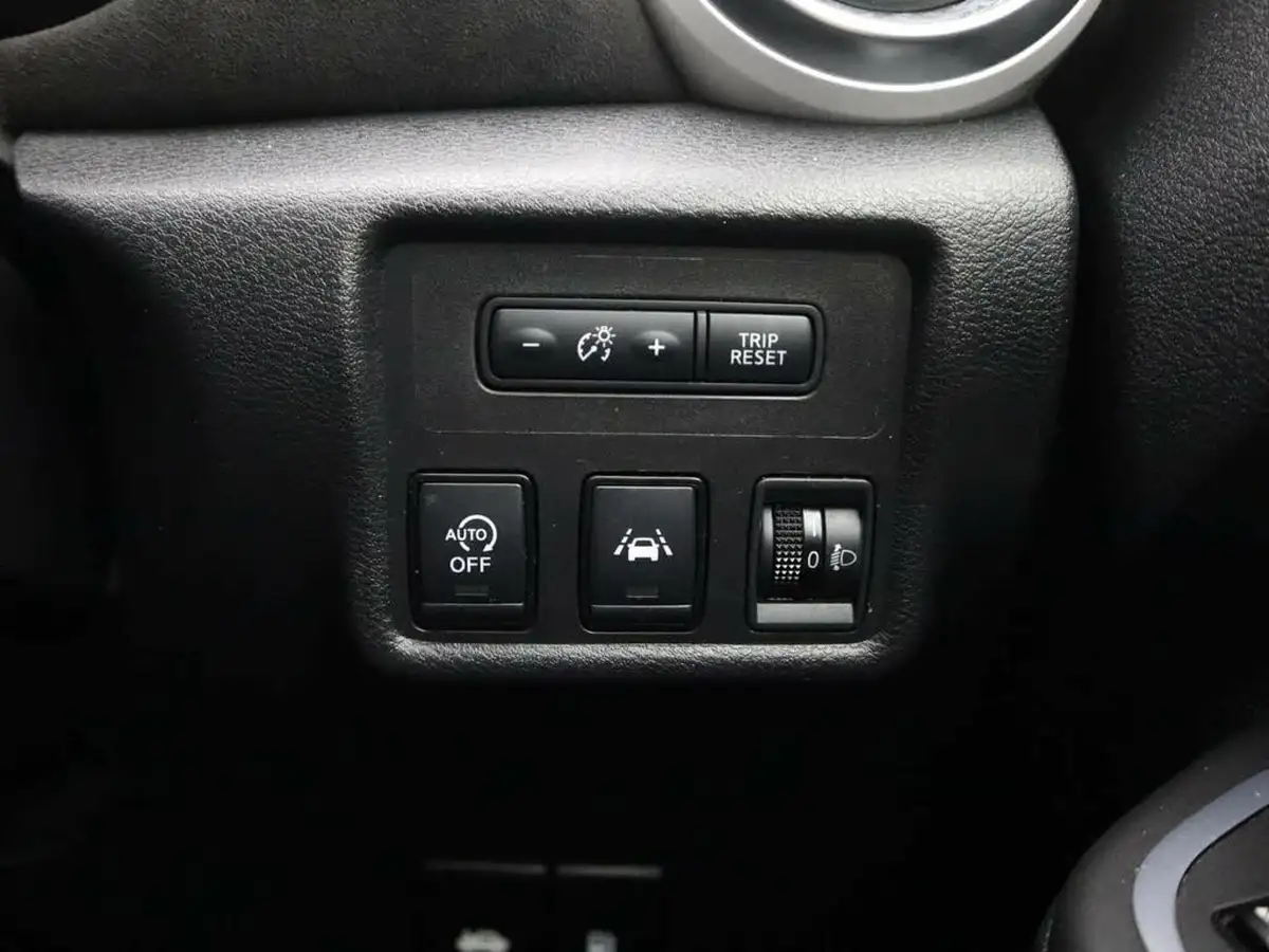 2021-nissan-micra-10-ig-t-n-sport-big-23