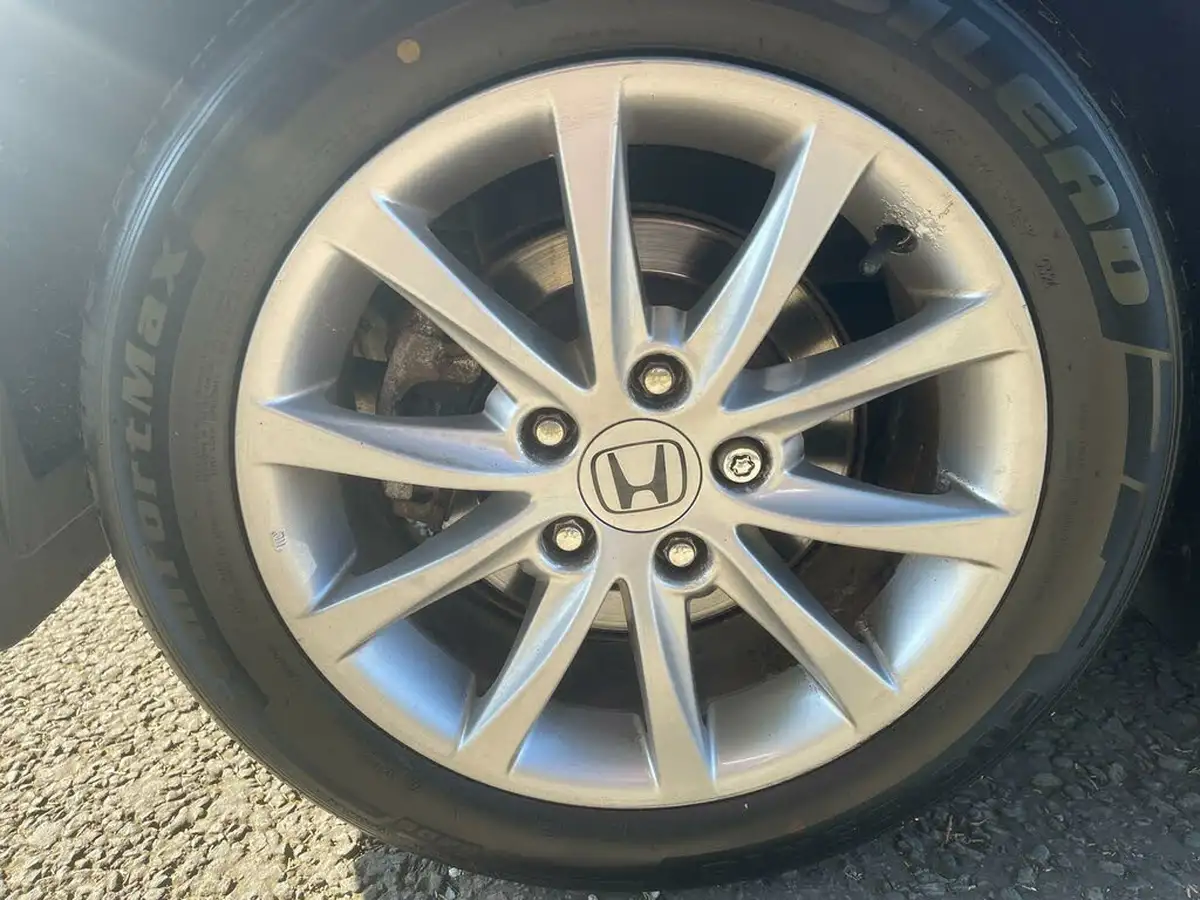 2013-honda-civic-18-es-big-30