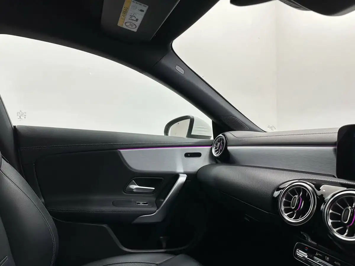 2021-mercedes-benz-cla-13-cla-180-amg-line-premium-coupe-4d-big-25