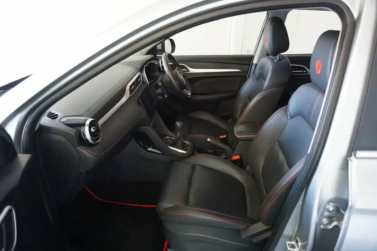 2021-mg-zs-suv-15-vti-tech-exclusive-big-17