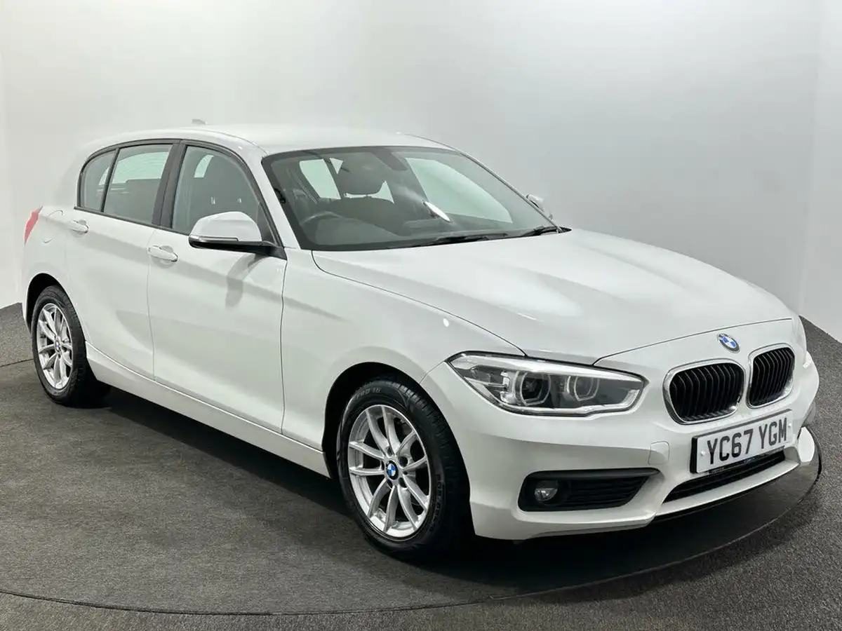 2017-bmw-1-series-15td-116d-se-business-5d-big-0