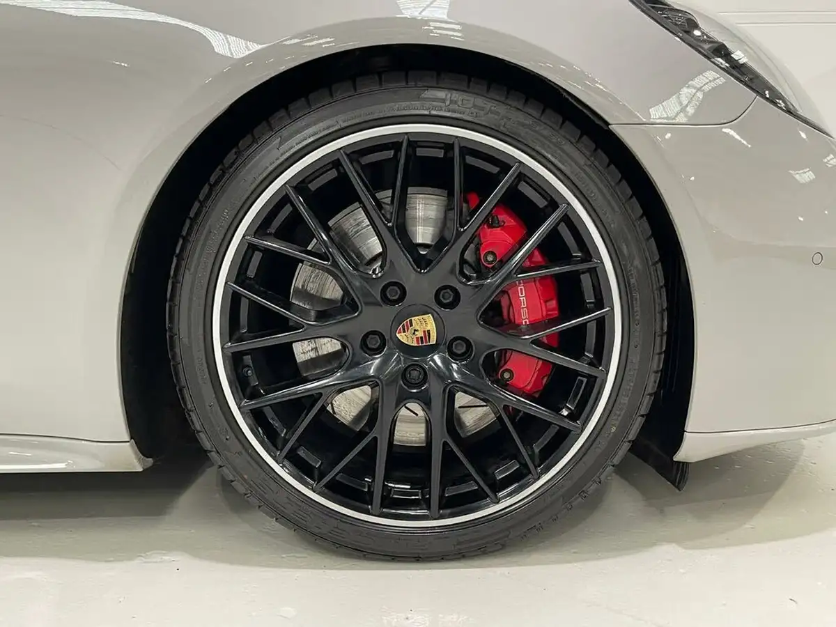 2019-porsche-panamera-40-v8-gts-hatchback-big-57