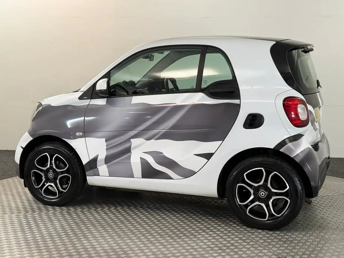 2017-smart-fortwo-09-prime-90bhp-ss-coupe-big-11