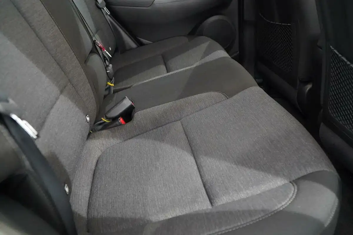 2022-hyundai-kona-e-premium-204ps-64kwh-7kw-obc-big-22