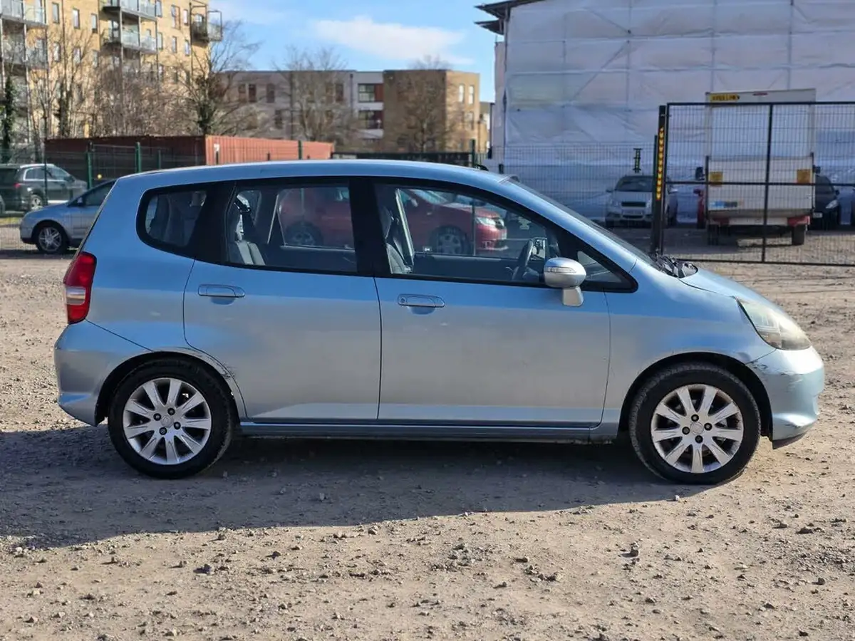 2007-honda-jazz-14-se-big-11