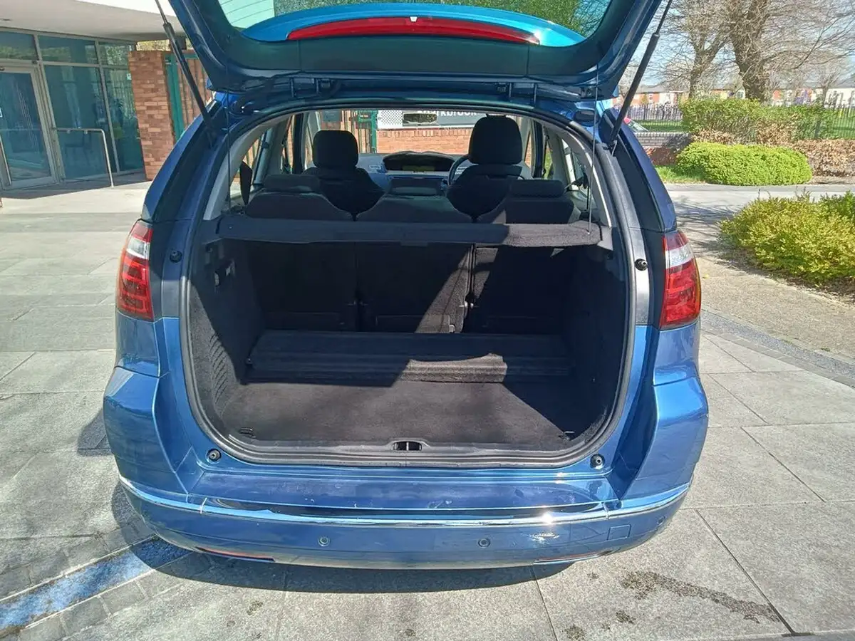 2012-citroen-c4-picasso-16td-vtr-16-e-hdi-egs-big-39