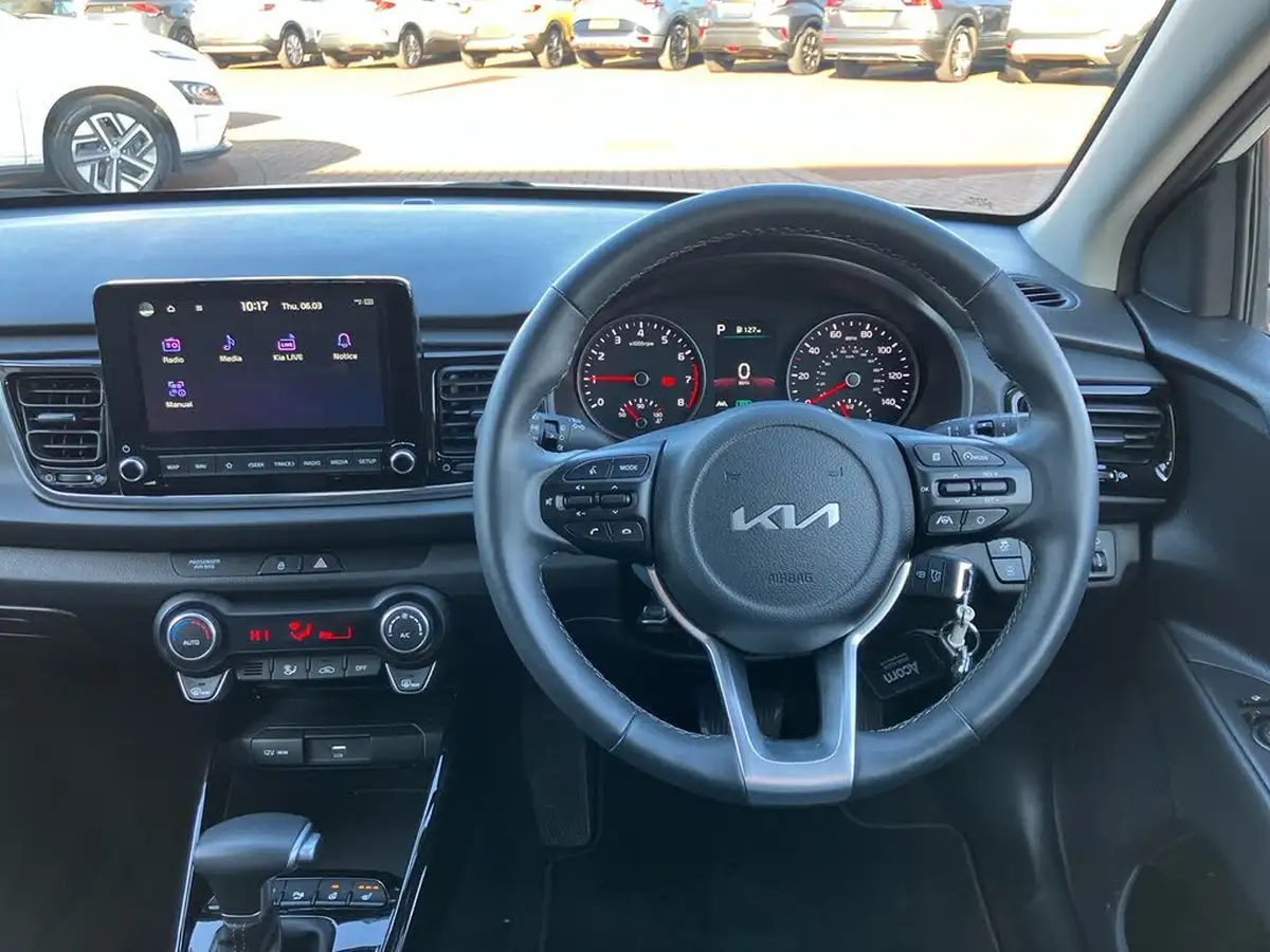 2023-kia-rio-10-t-gdi-3-dct-big-14
