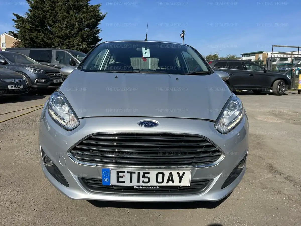 2015-ford-fiesta-10-zetec-100ps-ecoboost-ss-3d-big-7