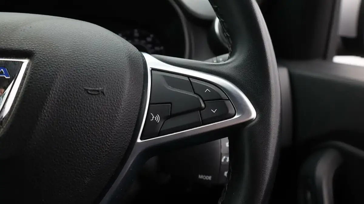 2021-dacia-duster-09-tce-prestige-big-26