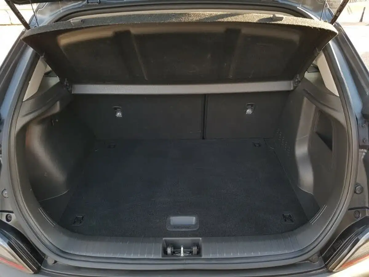 2022-hyundai-kona-10-t-gdi-se-connect-big-7