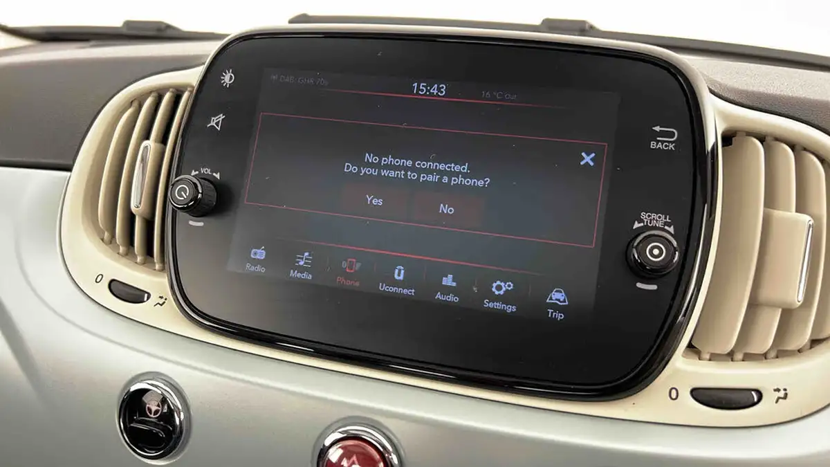 2024-fiat-500-10-top-big-39