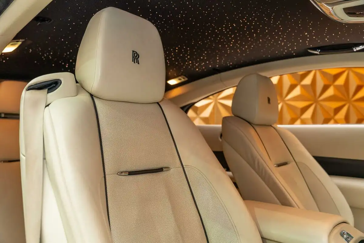 2015-rolls-royce-wraith-66-big-10