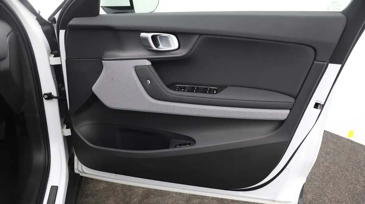 2022-polestar-polestar-2-e-ps2-300kw-long-dual-hatchback-big-14