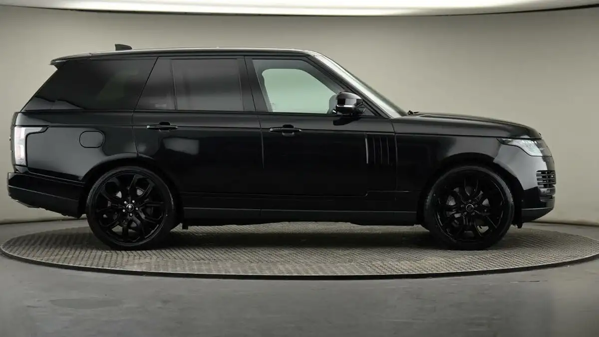 2021-land-rover-range-rover-30-d300-westminster-black-big-7