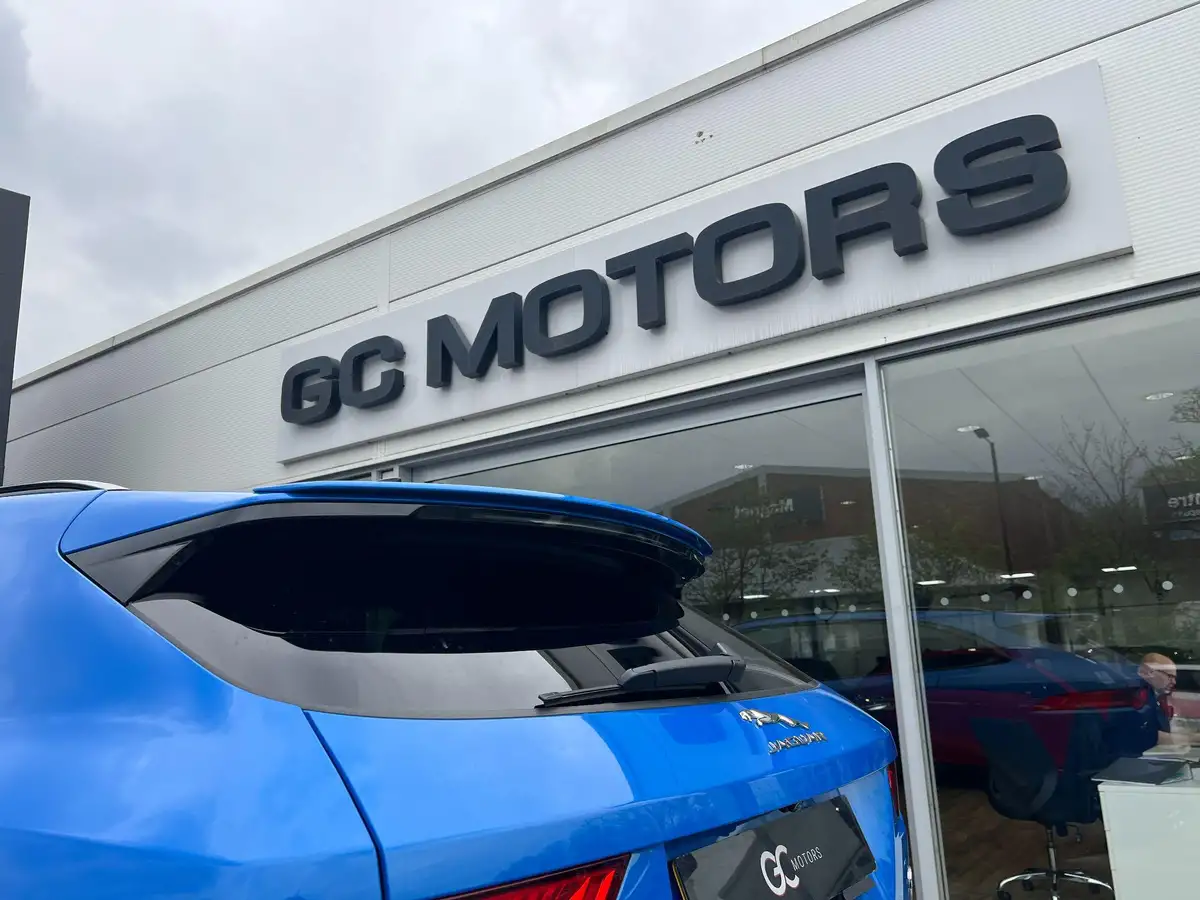 2020-jaguar-f-pace-50-v8-svr-big-77