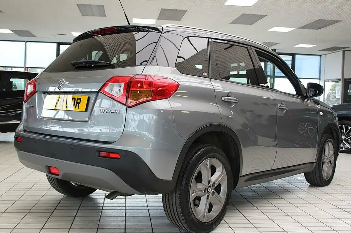 2018-suzuki-vitara-16-sz-t-big-9