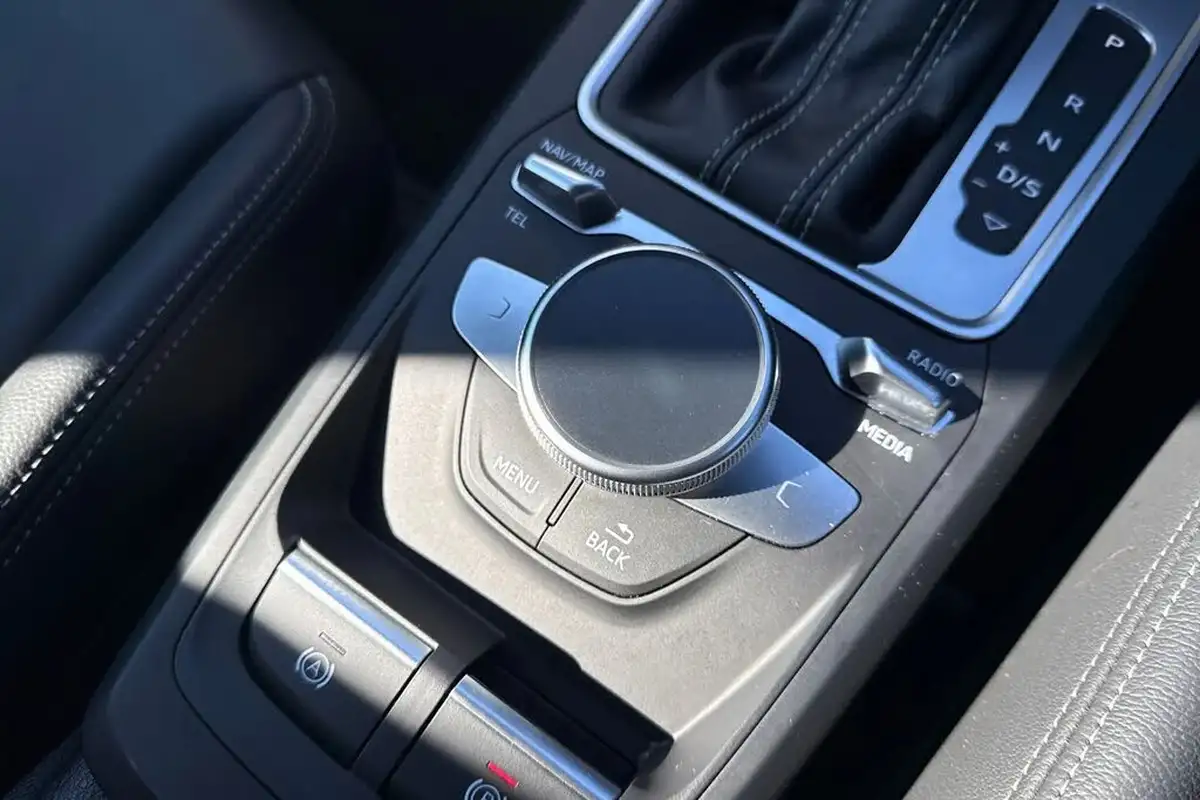 2023-audi-q2-15-35-tfsi-s-line-tronic-big-49
