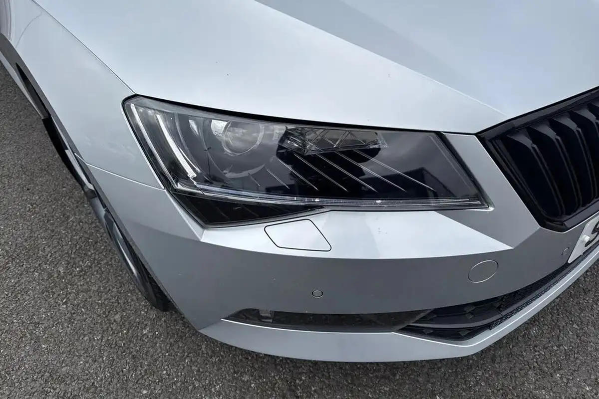 2019-skoda-superb-20tdi-sportline-plus-190ps-hatchback-dsg-big-27