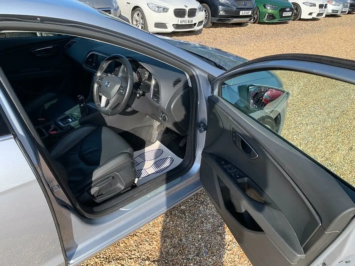 2019-seat-leon-15-tsi-evo-xcellence-130ps-ss-hatchback-big-8