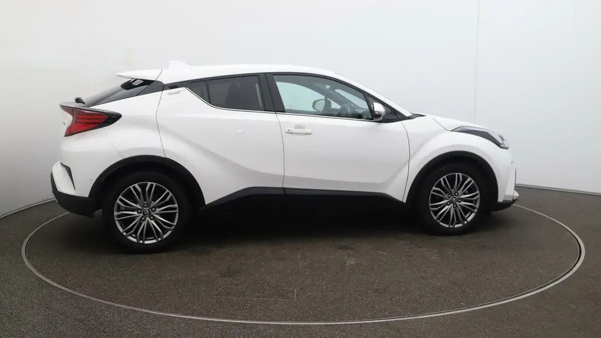 2022-toyota-c-hr-20-vvt-i-excel-big-42