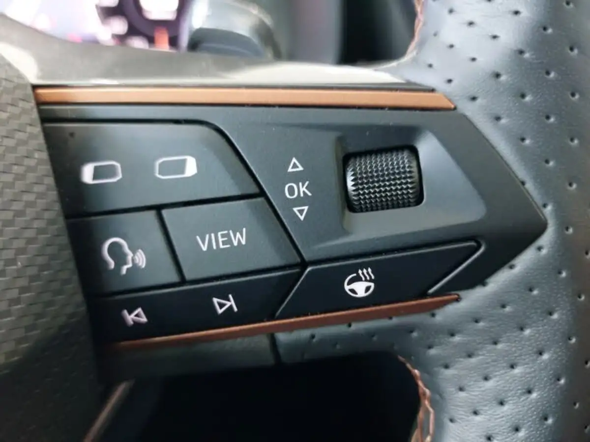2024-cupra-leon-nf-15-etsi-v1-hatchback-big-13