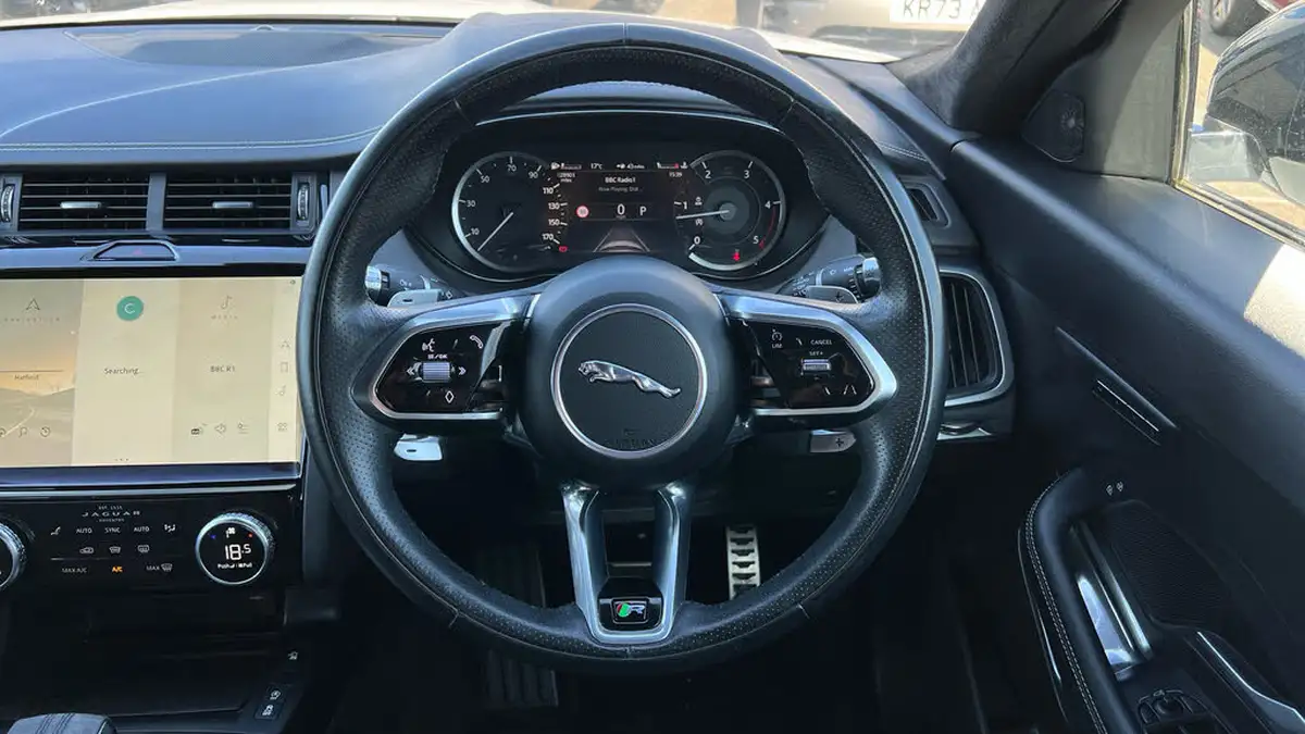 2021-jaguar-e-pace-20-d165-r-dynamic-black-big-14