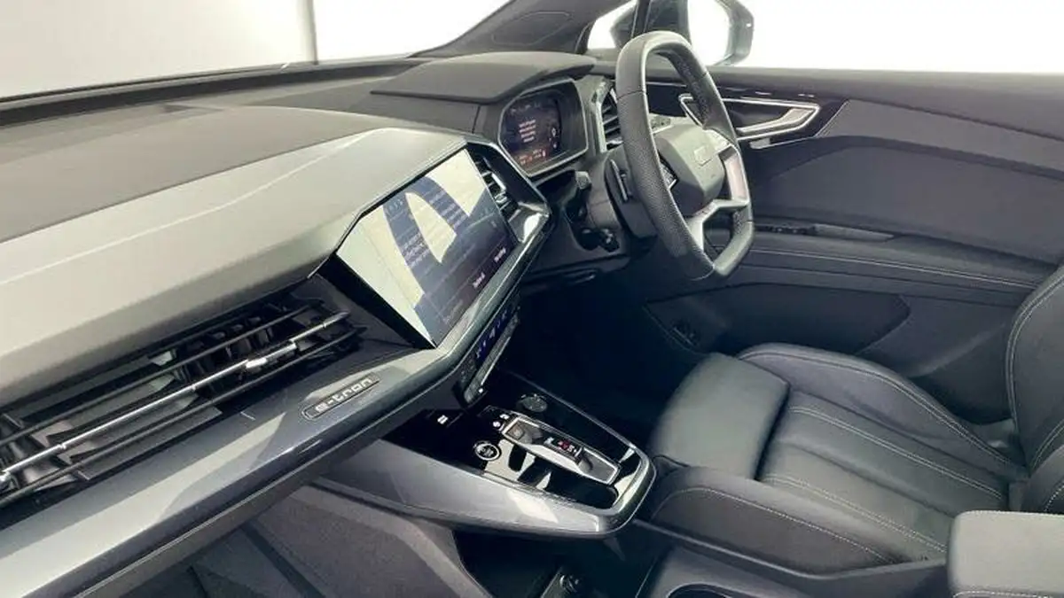 2024-audi-q4-e-tron-45e-black-edition-sportback-quattro-big-1