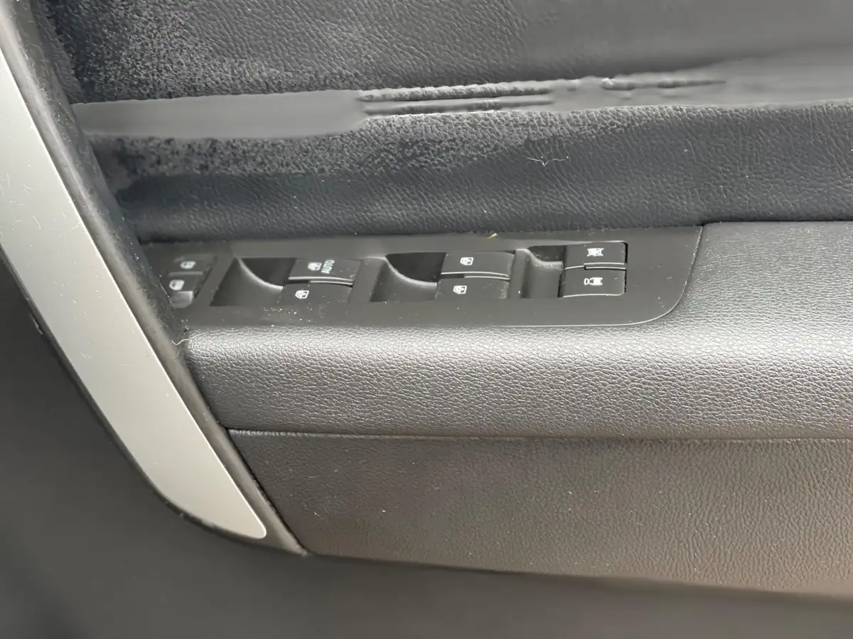 2013-chevrolet-captiva-22-vcdi-lt-auto-big-47