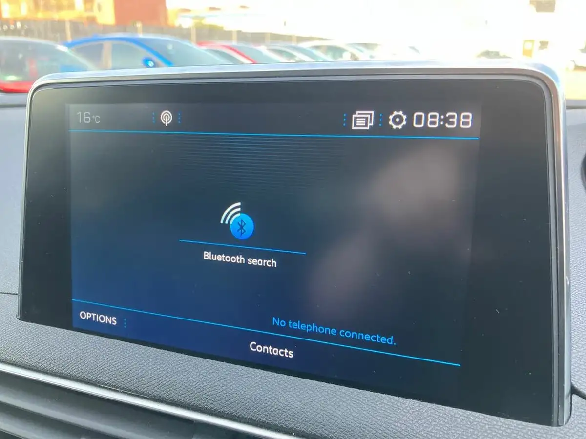 2020-peugeot-5008-suv-12-puretech-allure-eat8-big-42