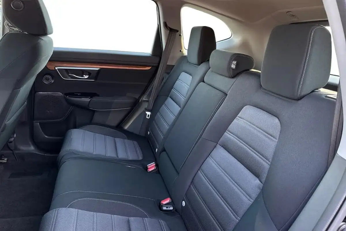 2020-honda-cr-v-20-i-mmd-se-4wd-big-17