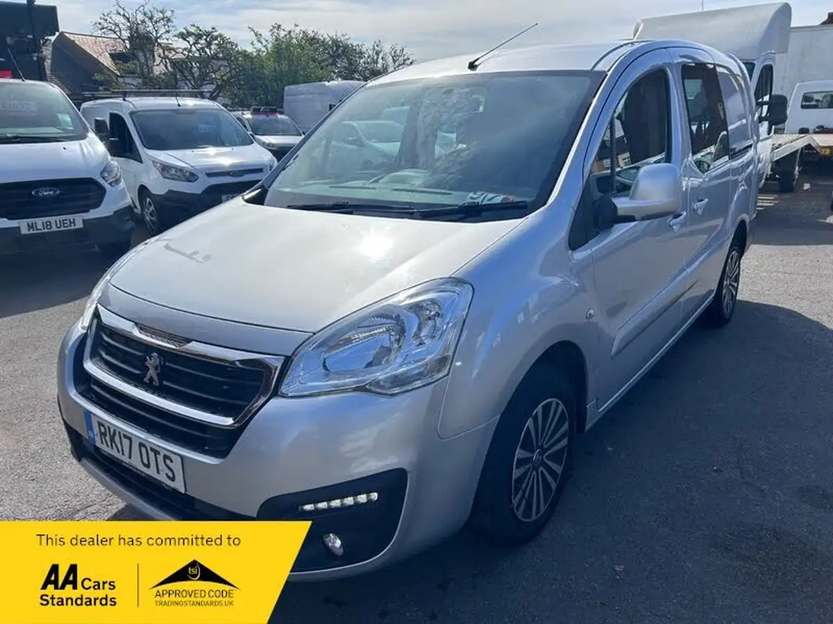 2017-peugeot-partner-16bluehdi-s-l2-744-crewcab-big-6