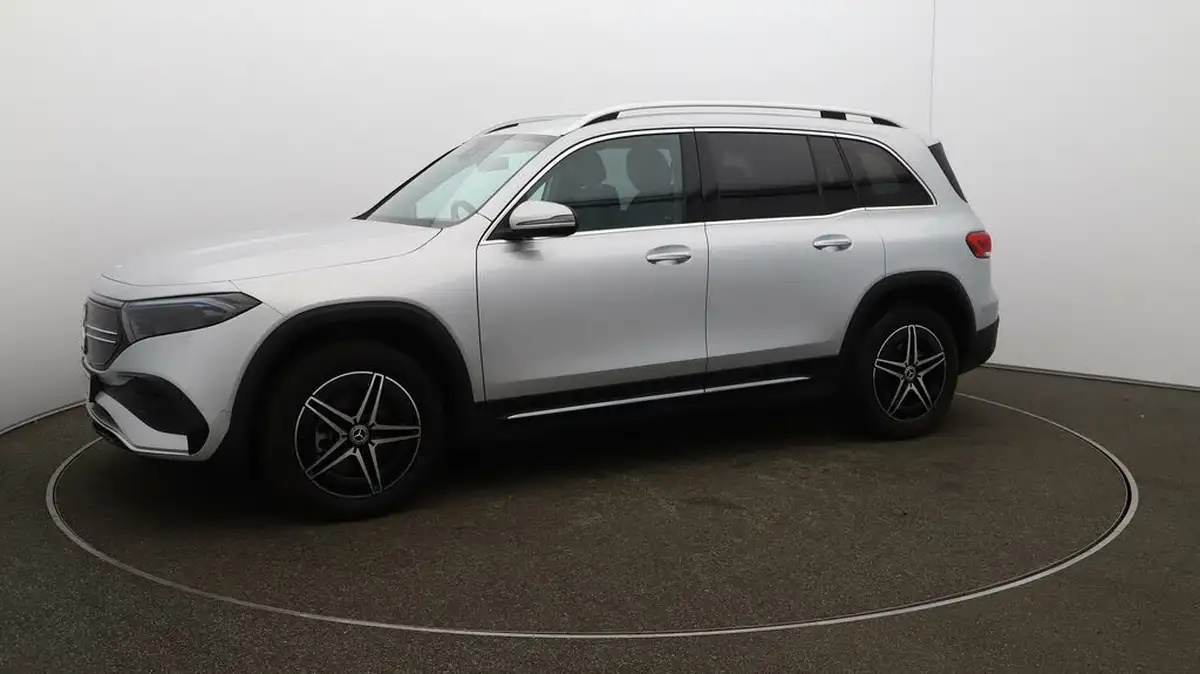 2023-mercedes-benz-eqb-e-350-amg-line-big-62