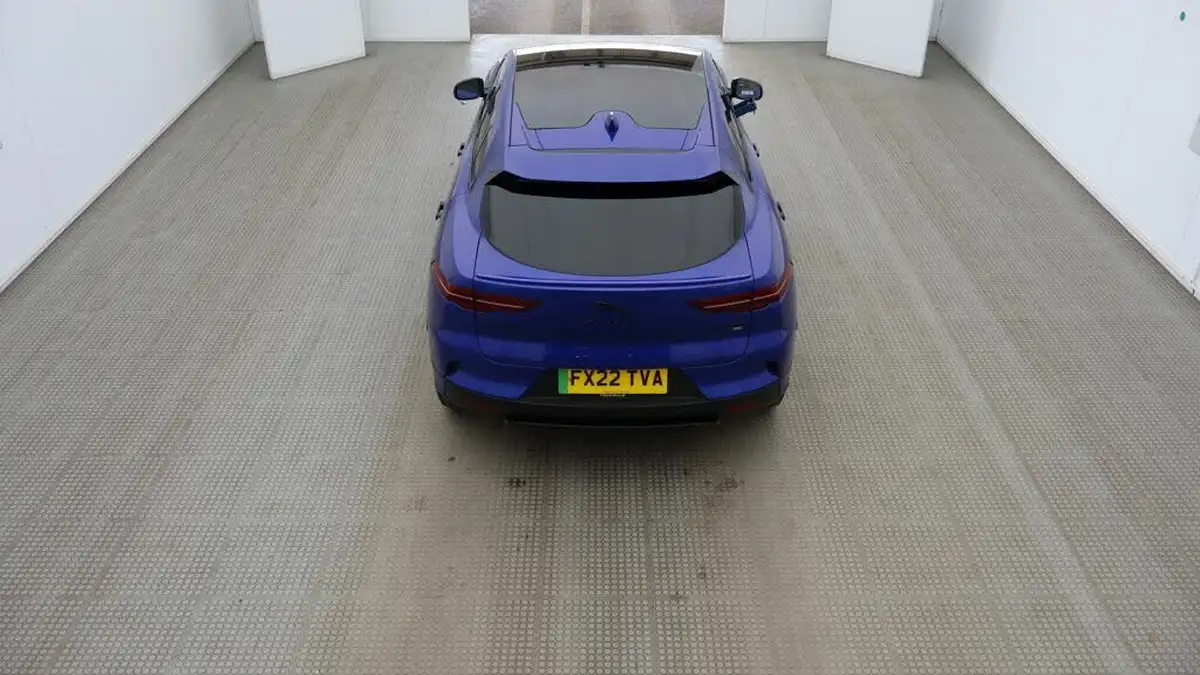 2022-jaguar-i-pace-ev400-hse-black-big-11