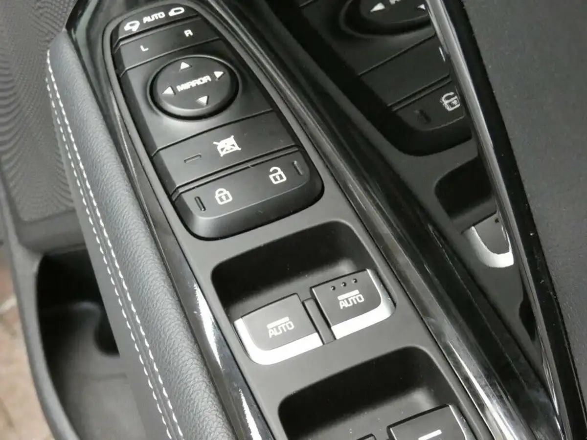2019-kia-niro-16-gdi-4-156kwh-big-45