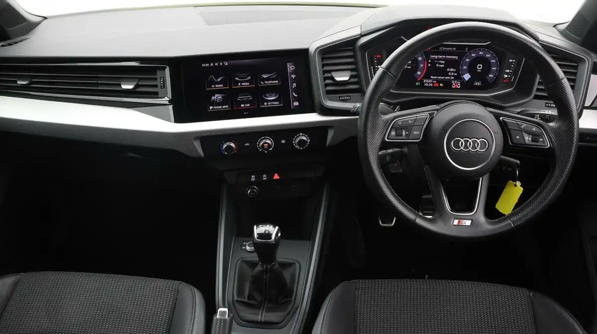 2022-audi-a1-10-25-tfsi-s-line-big-12
