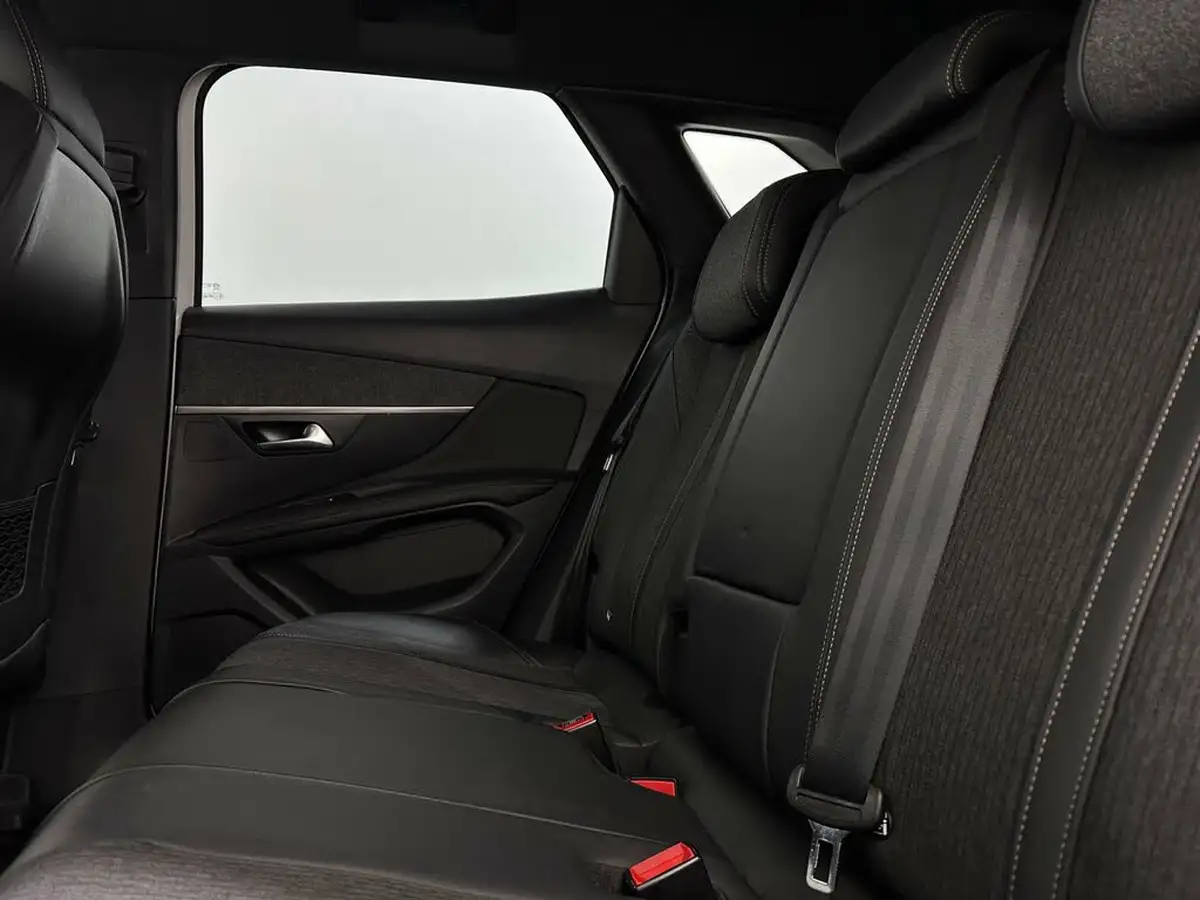 2018-peugeot-3008-suv-12-puretech-gt-line-big-37