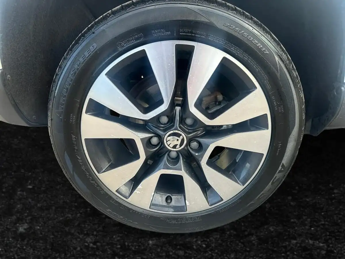 2015-skoda-yeti-outdoor-20tdi-laurin-klement-170ps-big-11