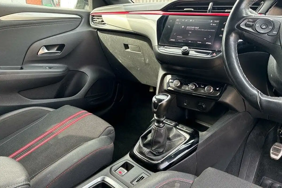 2021-vauxhall-corsa-12-turbo-sri-premium-100ps-big-13