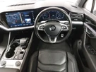 2020-volkswagen-touareg-30tdi-black-edition-286ps-small-6