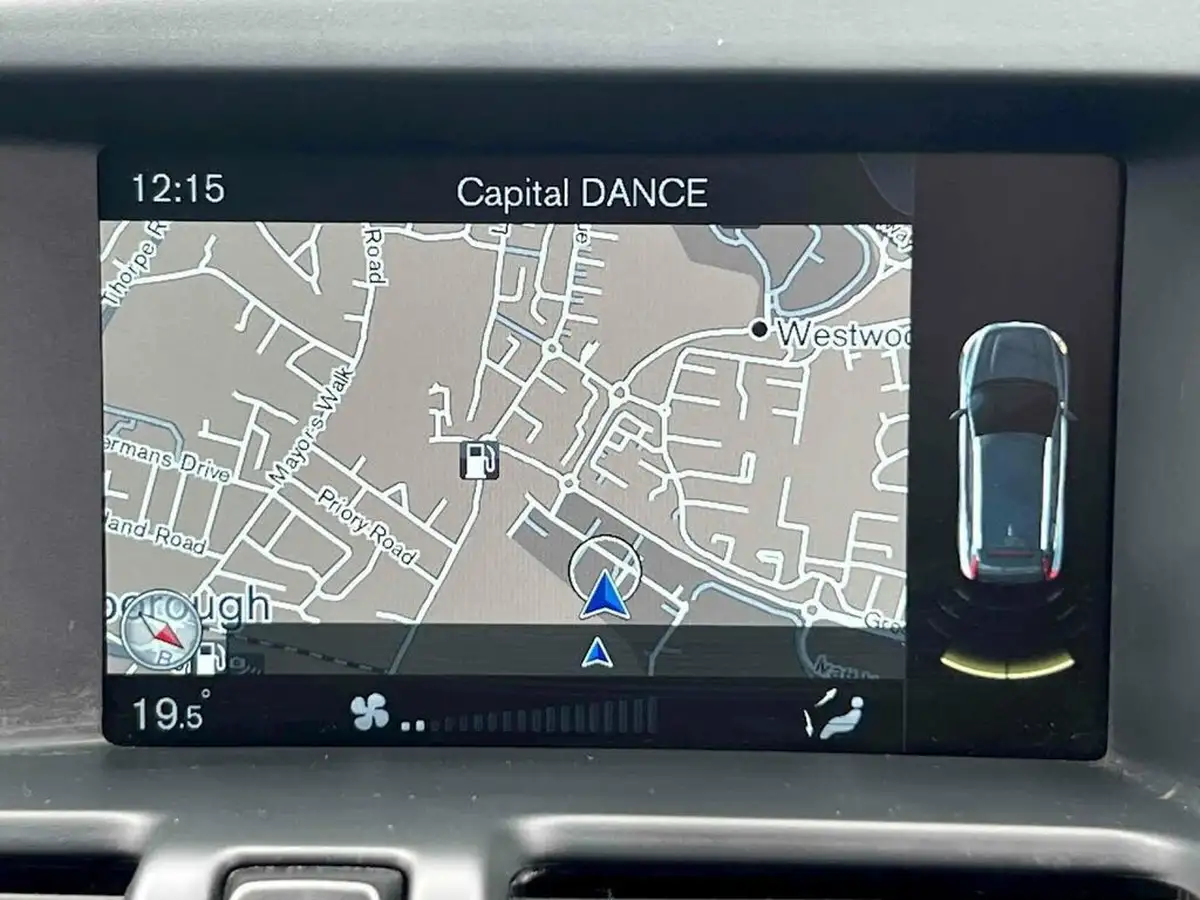 2015-volvo-xc60-24td-d4-se-lux-181bhp-nav-ss-big-23