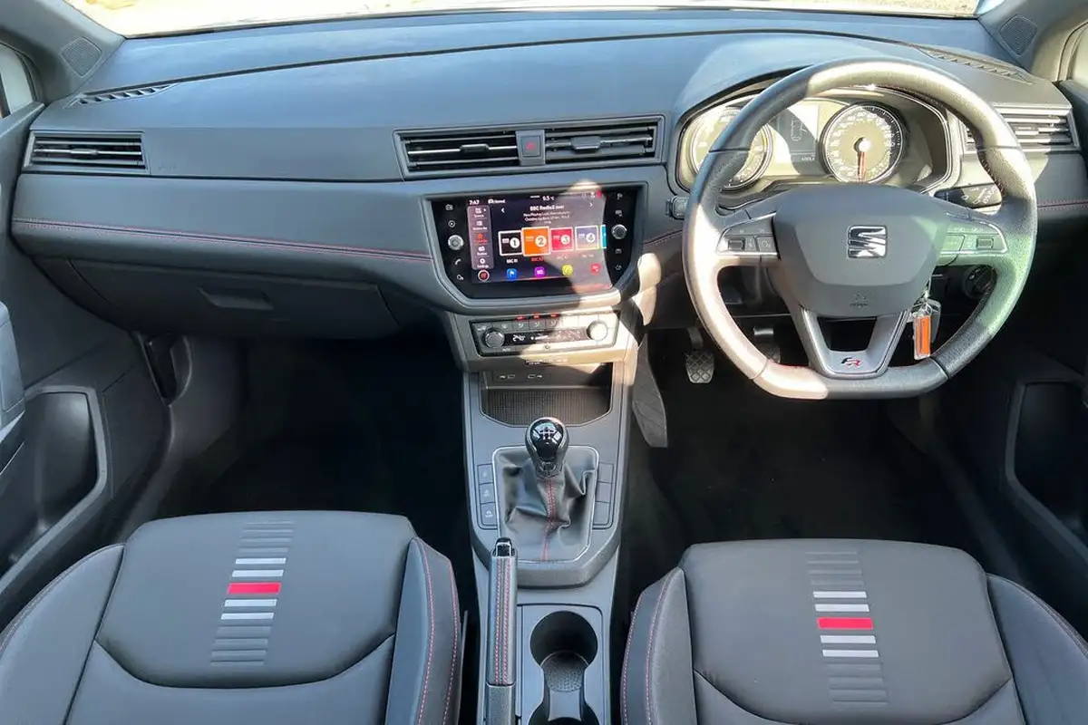 2021-seat-ibiza-10-tsi-fr-95ps-big-16