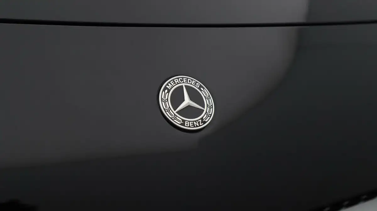 2021-mercedes-benz-a-class-13-a180-amg-line-saloon-4d-7g-dct-big-21