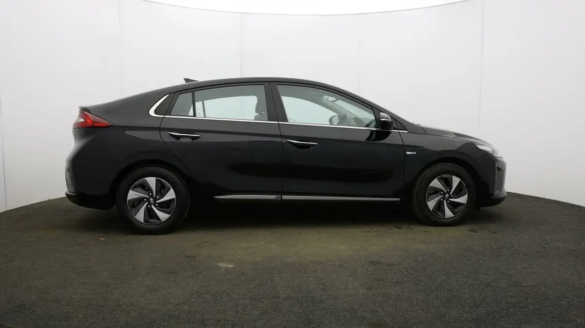 2019-hyundai-ioniq-16-gdi-premium-se-hybrid-big-44