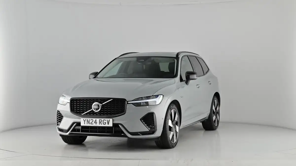 2024-volvo-xc60-20-t8-ultimate-dark-big-47