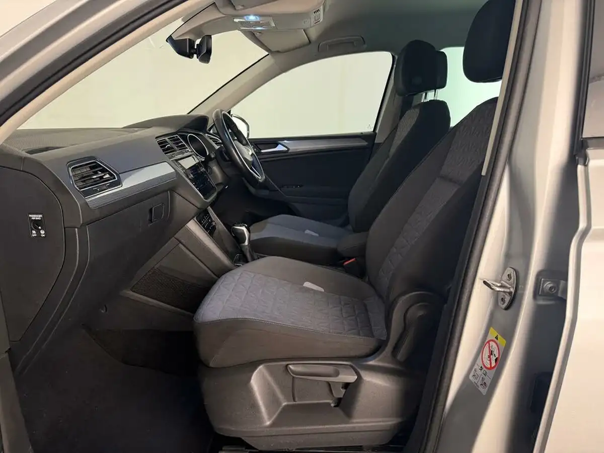 2021-volkswagen-tiguan-15-tsi-life-150ps-dsg-big-44