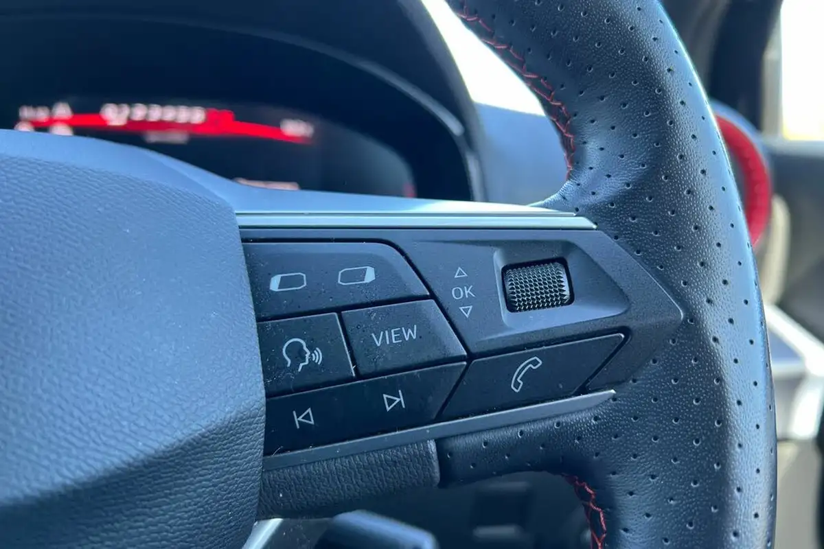 2023-seat-ibiza-10-tsi-fr-95ps-big-23