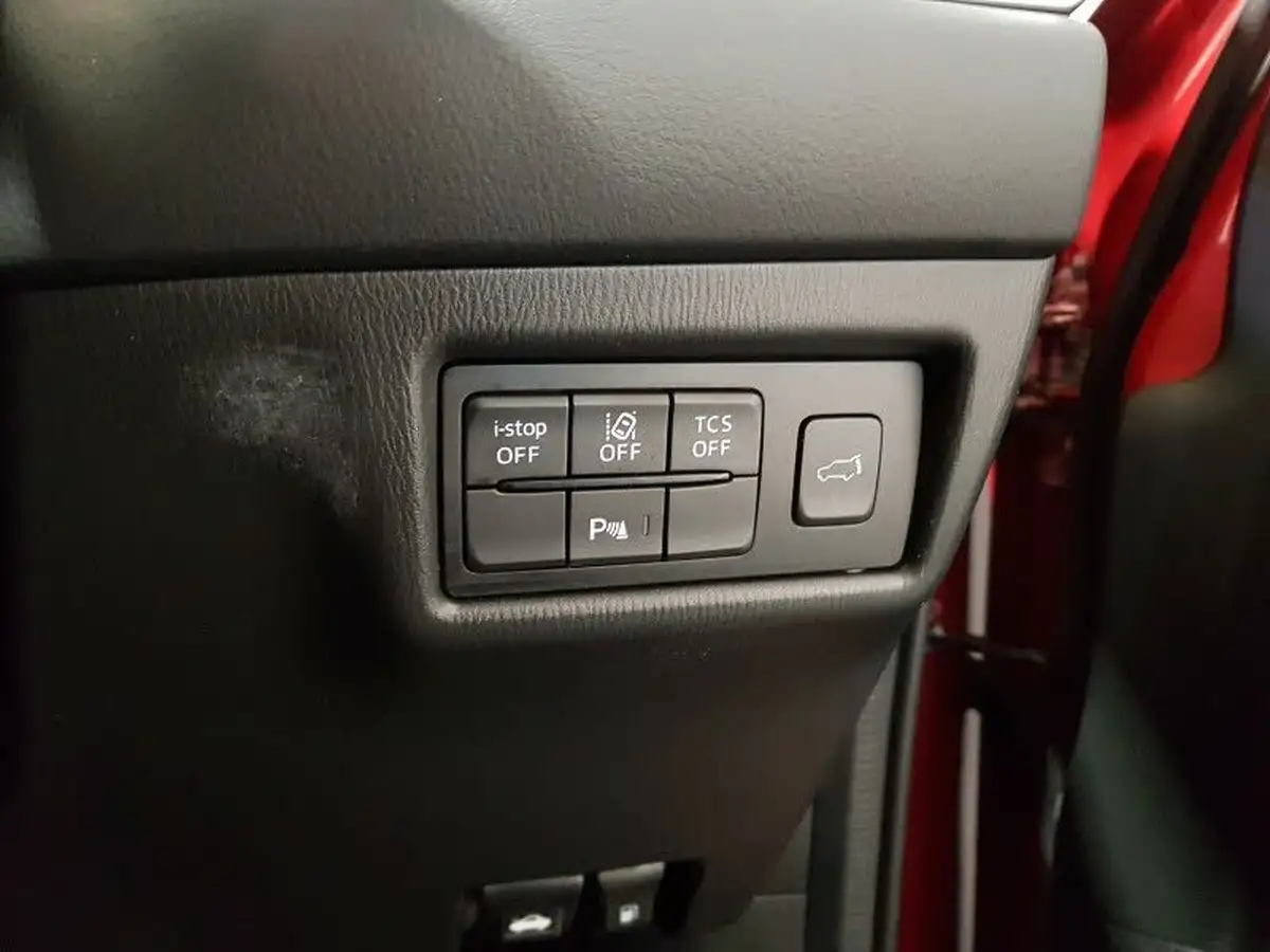 2018-mazda-cx-5-20-sport-nav-big-17