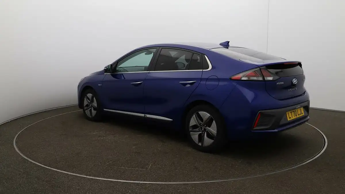 2020-hyundai-ioniq-16-gdi-premium-se-hybrid-big-5