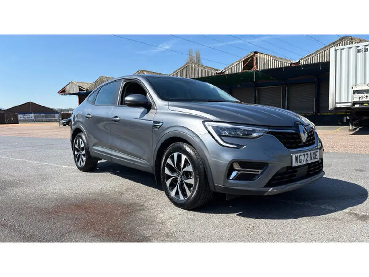 2022-renault-arkana-16-iconic-big-21